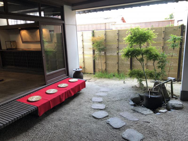 ほっと一息できる場所(きもの利久・梅心庵)
