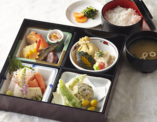松花堂弁当